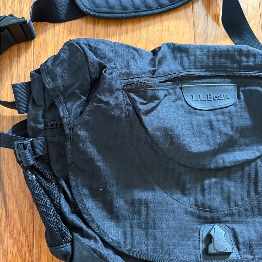 L.L. Bean Black Messenger Bag Tote